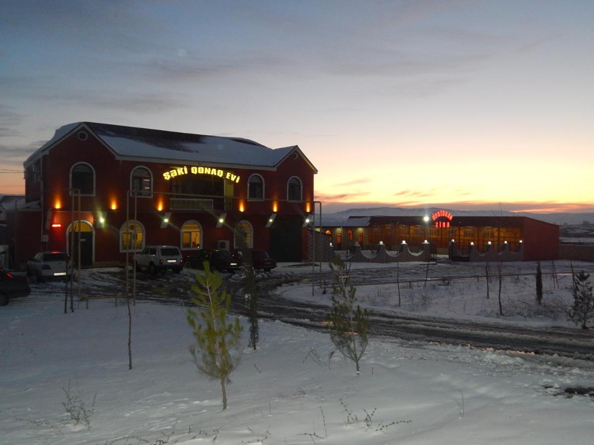 Seki Qonaq Evi Motel Exterior photo